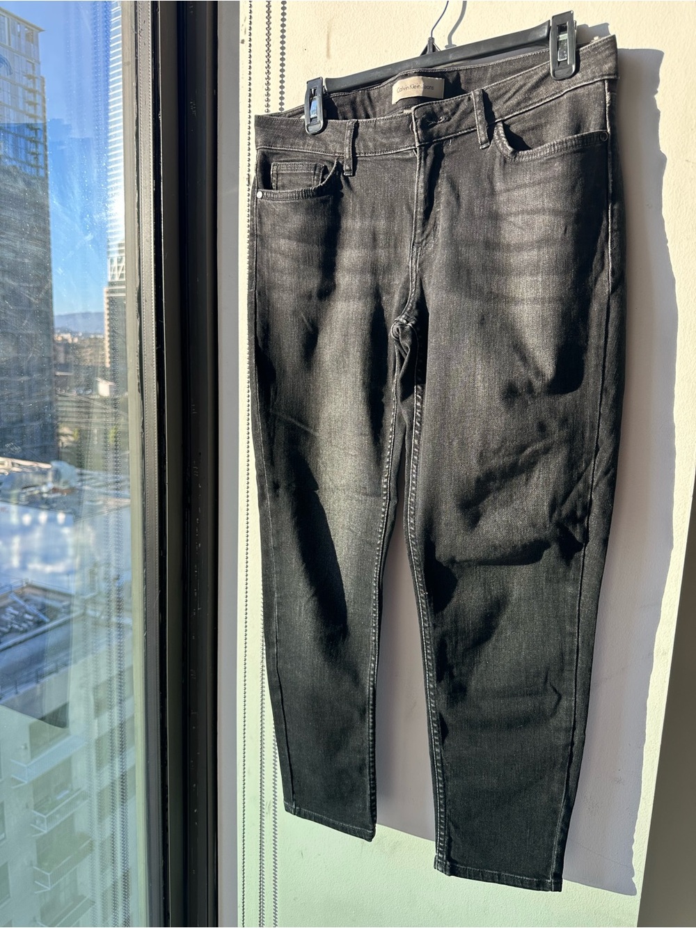 Calvin Klein Jeans Women’s Size 10 Skinny Jeans in Black Wash